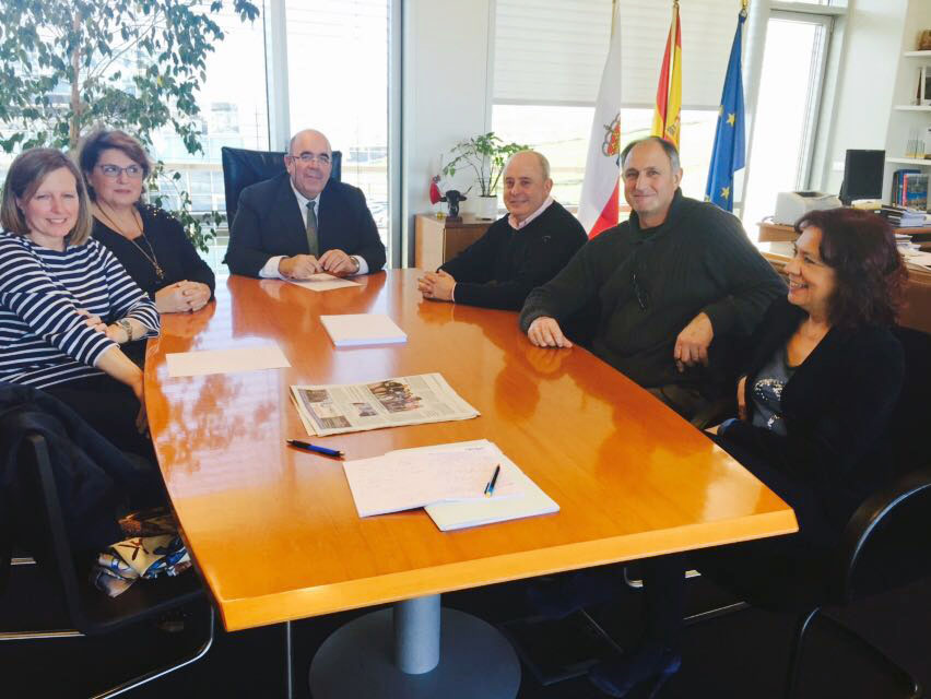 Los representantes regionalistas durante su encuentro con Jesús Oria.