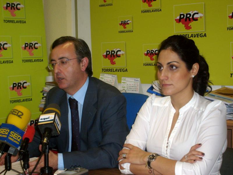 Garc?a Carmona y Olga Quintanilla, durante la rueda de prensa sobre los presupuestos de este a?o