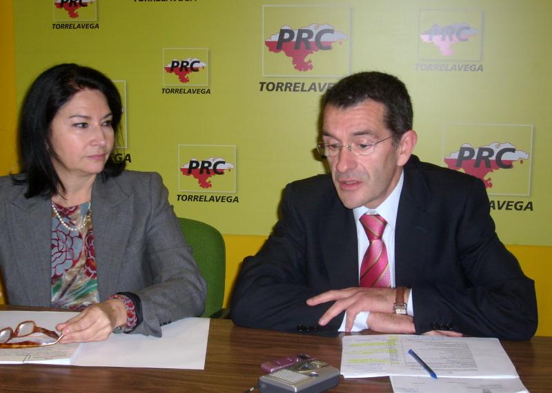 Rueda de prensa de Eva Bartolom? y Pedro P. Noriega