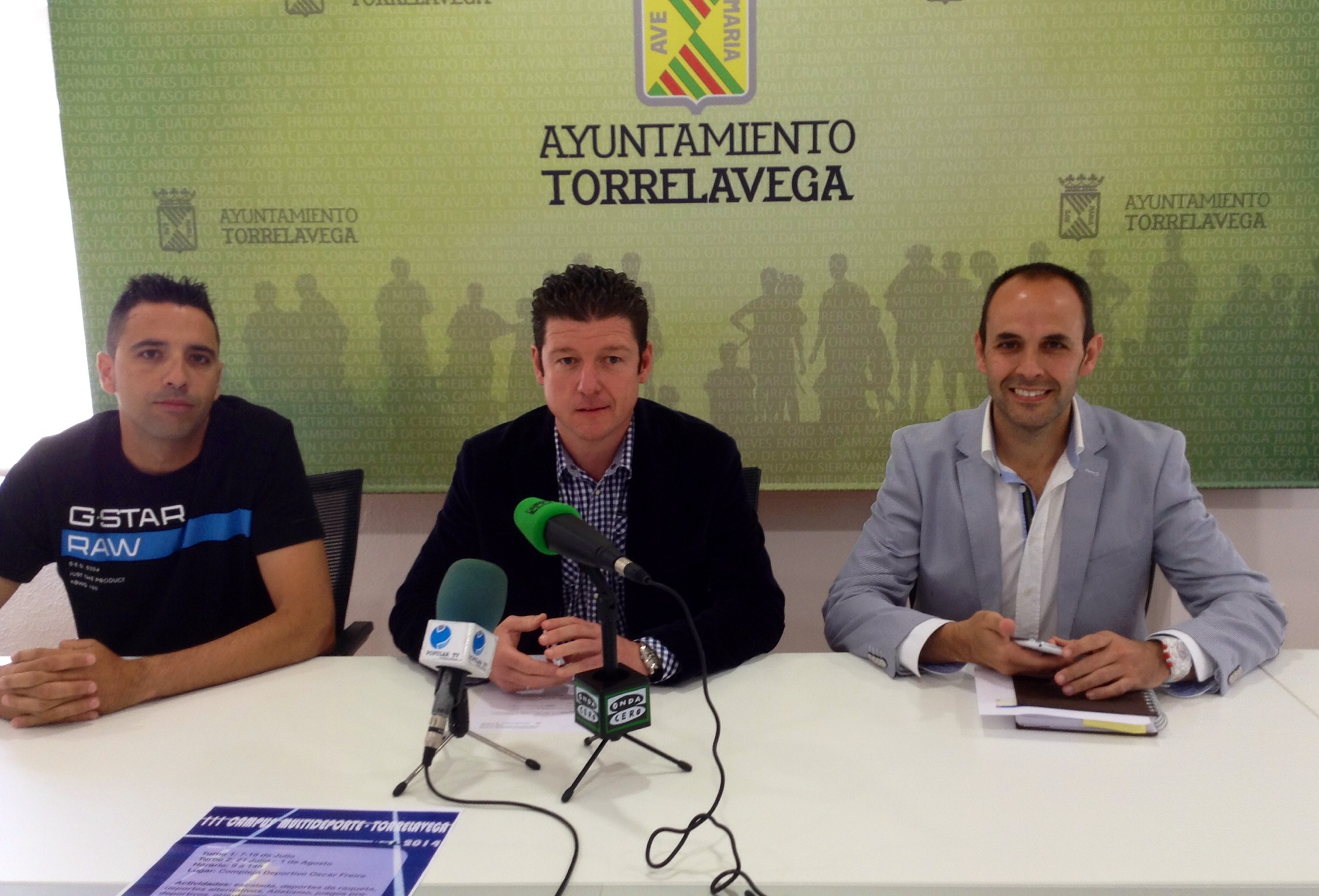 Jes?s S?nchez, Ra?l Guti?rrez y Alberto Manuz en la presentaci?n del Campus Multideporte
