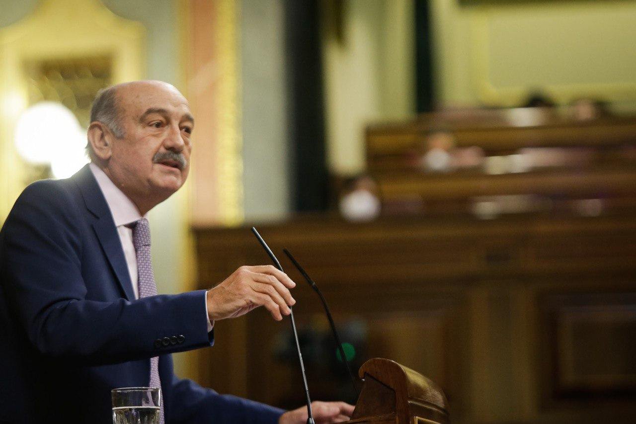 José María Mazón durante su intervención hoy en el Congreso de los Diputados.
