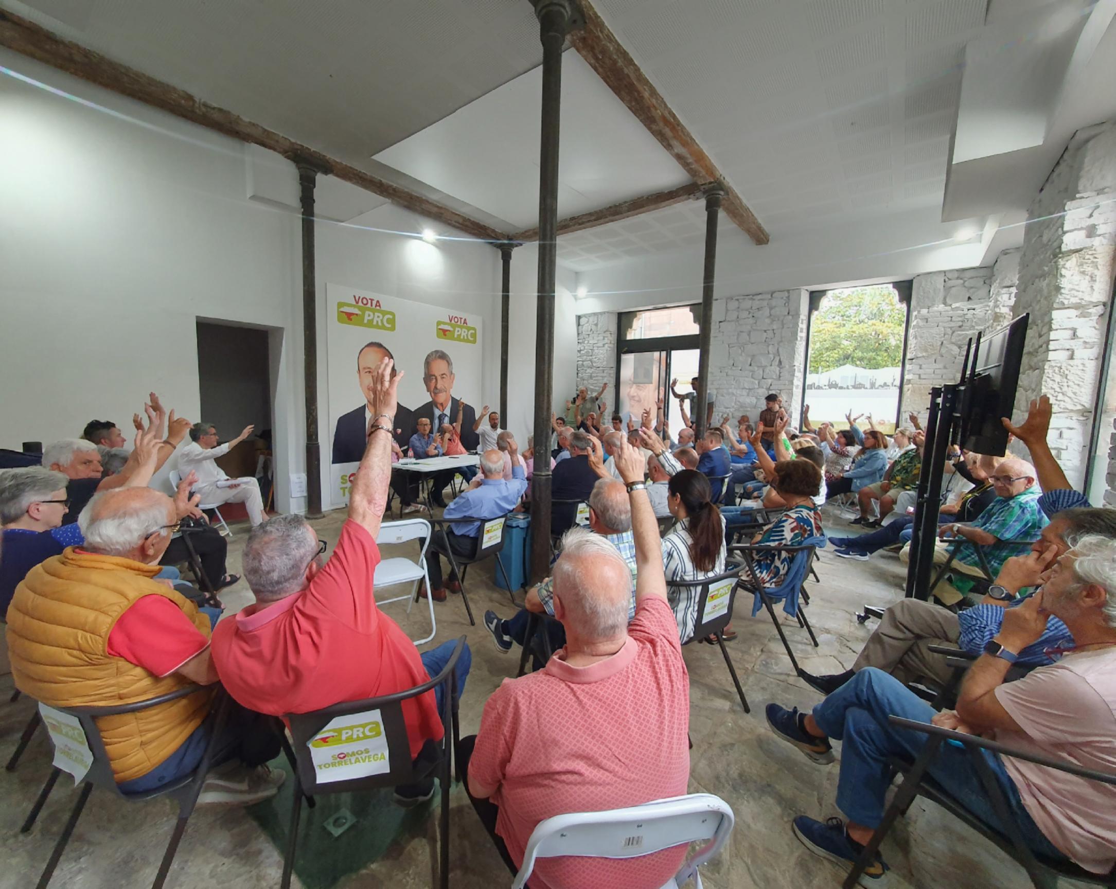 El Comité Local aprueba por unanimidad el principio de acuerdo alcanzado con el PSOE para seguir liderando Torrelavega la legislatura 2023-2027