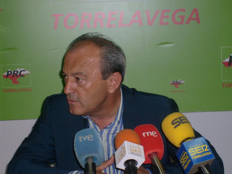 L?pez Marcano en la rueda de prensa
