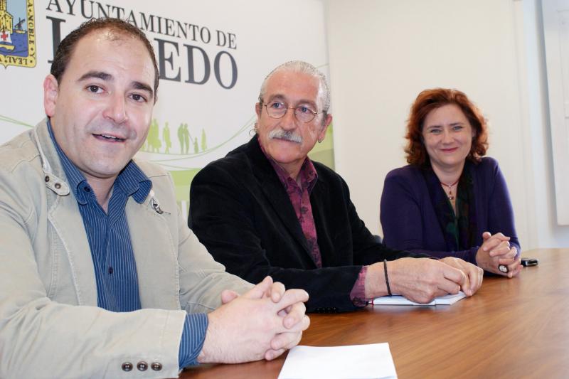 De izquierda a derecha, Pedro Diego Hoyo, Antoni Gabarre y Pilar Santisteban