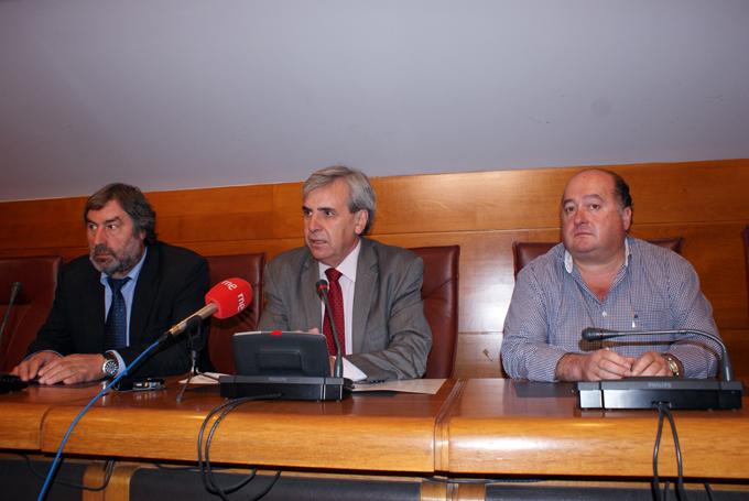 Fernando Fern?ndez, Rafael de la Sierra y ?ngel S?inz, de izquierda a derecha.
