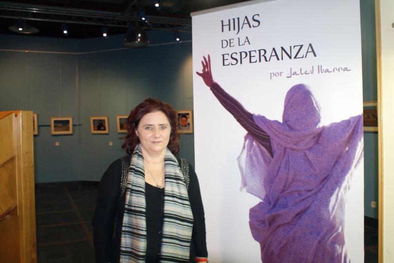 Pilar Santisteban en la exposici?n HIjas de la Esperanza 