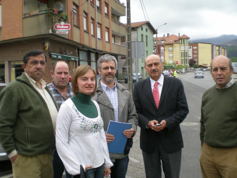 Visita del consejero de Obras P?blicas a La Penilla