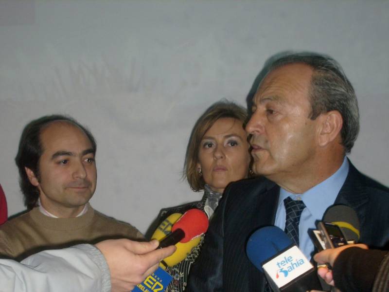 L?pez Marcano atiende a los medios tras la inauguraci?n