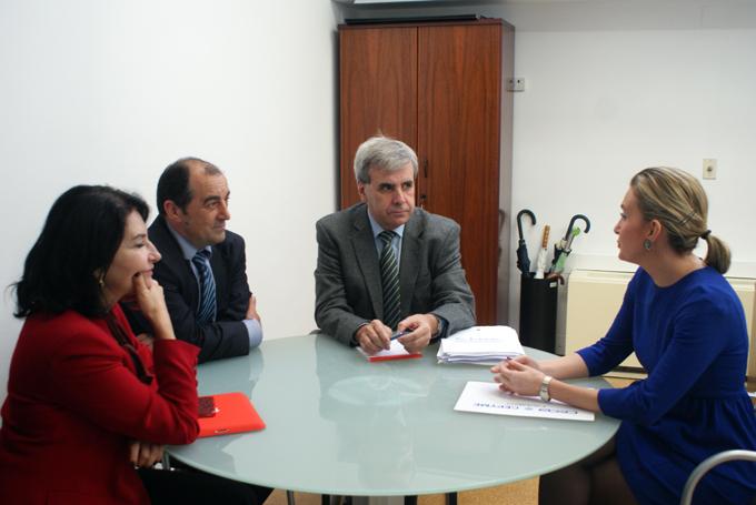 De izquierda a derecha, Eva Bartolom?, Rafael P?rez, Rafael de la Sierra y Gema D?az