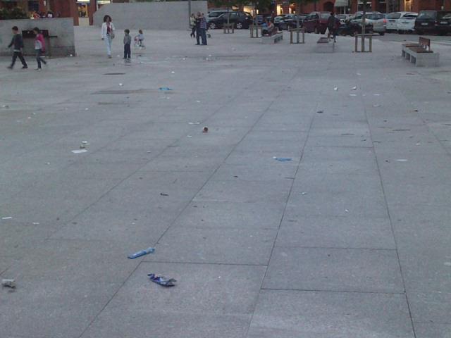 Desperdicios del PP en Plaza Margarita