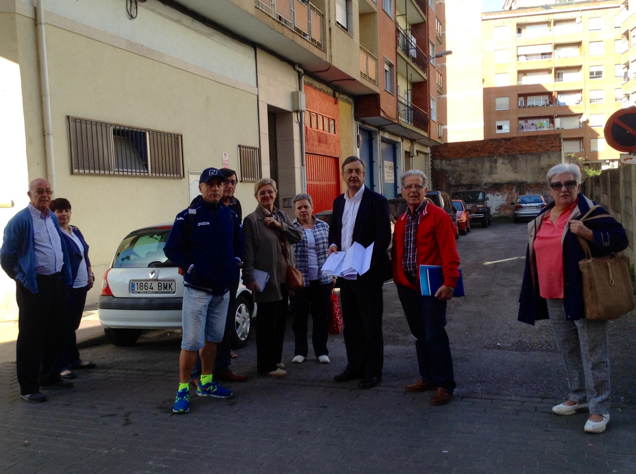 Visita al barrio de Quebrantada con representantes de la AAVV y de la Uni?n Vecinal