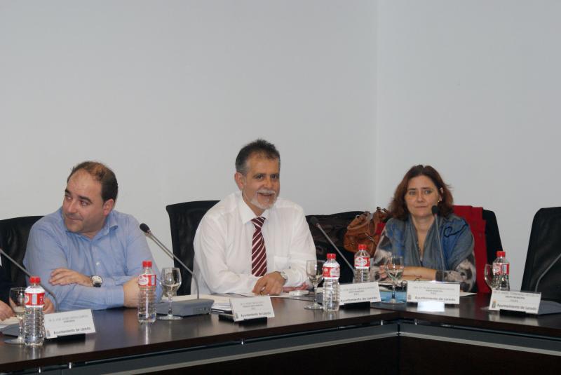 Los ediles del PRC durante la celebraci?n de un Pleno en el Ayuntamiento de Laredo