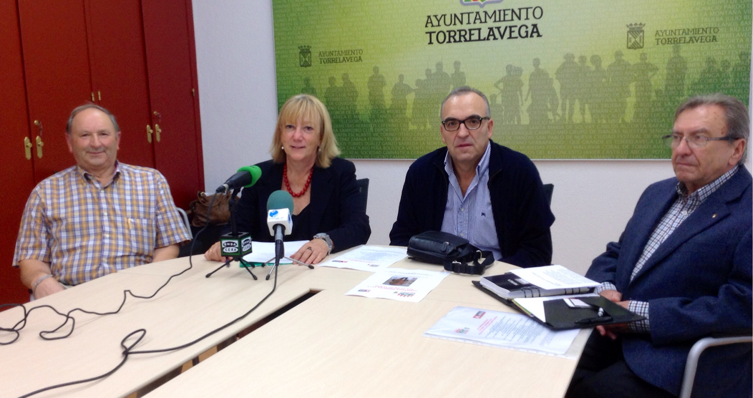 Santill?n en la presentaci?n de las Jornadas M?dicas