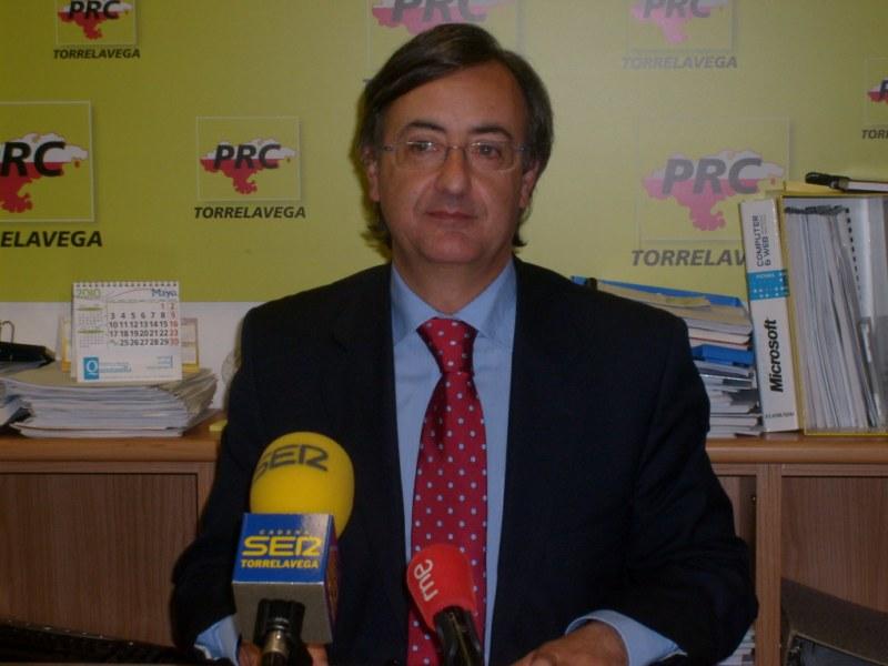 Garc?a Carmona en rueda de prensa