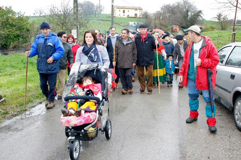 Revilla encabez? un a?o m?s la subida en albarcas a La Monta?a 