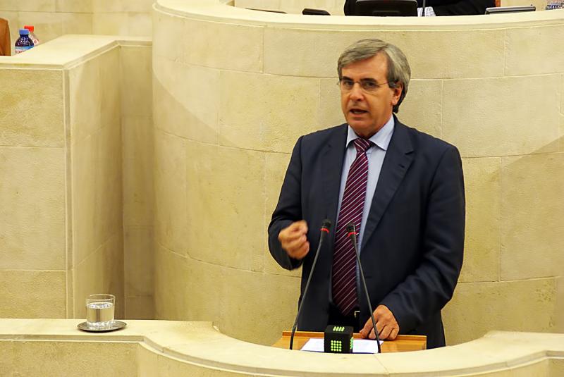 Rafael de la Sierra durante su intervenci?n en el Pleno