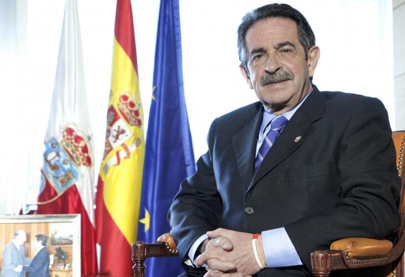 Miguel ?ngel Revilla, Presidente de Cantabria y secretario general del PRC.