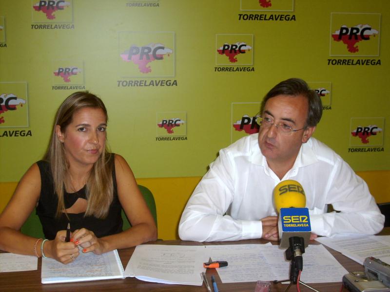 Rueda de prensa de Garc?a Carmon y Juncal Herreros