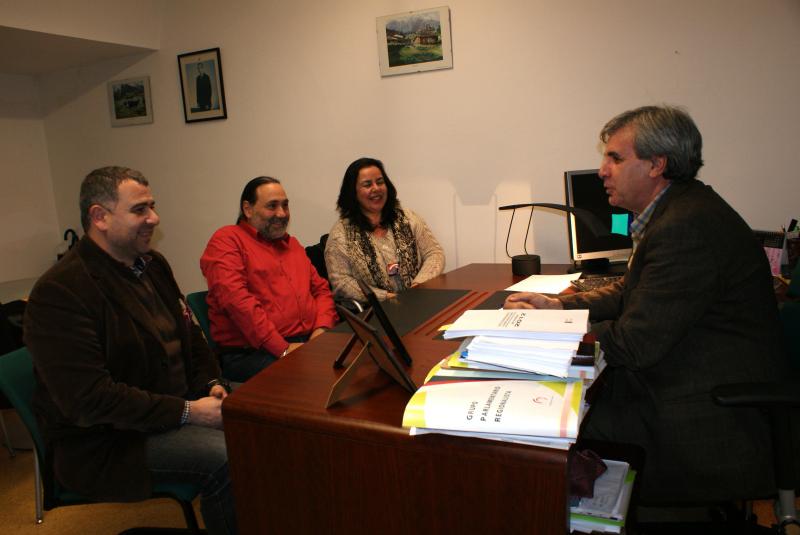 Perez, Amelibia y Cuero con Rafael de la Sierra en un momento de la reuni?n