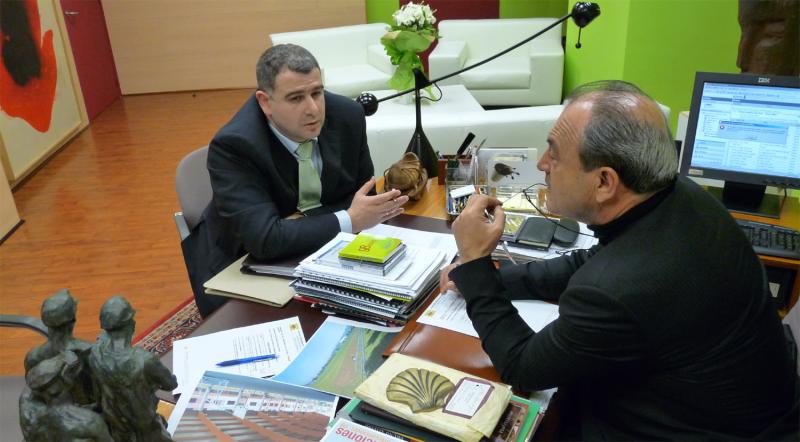 Antonio P?rez con el consejero Marcano