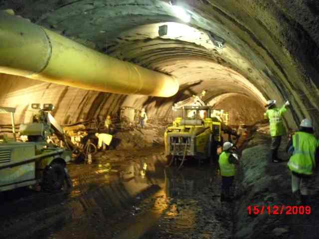 Tramo del AVE en construcci?n en el Pa?s Vasco