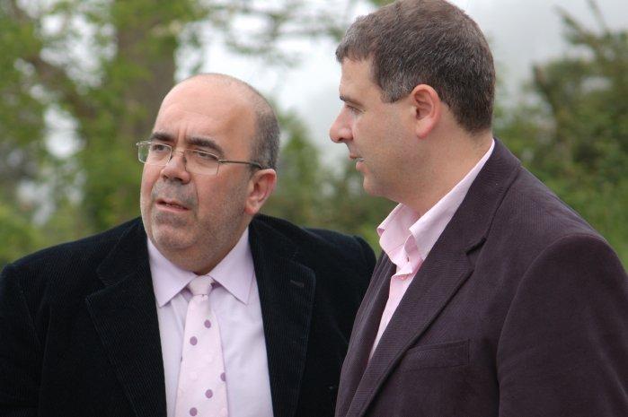Jes?s Oria junto a Antonio P?rez en una visita realizada a Colindres