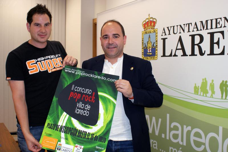De izquierda a derecha, Borja Echevarr?a y Pedro Diego Hoyo