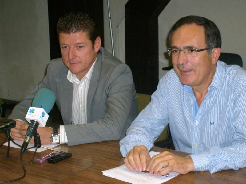 Rueda de prensa de Jes?s S?nchez sobre las subvenciones a las AAVV