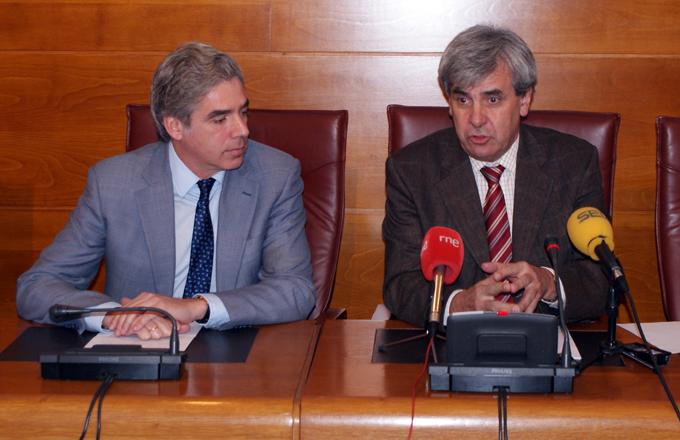 Rafael de la Sierra, a la derecha, y Jos? Mar?a Fuentes-Pila