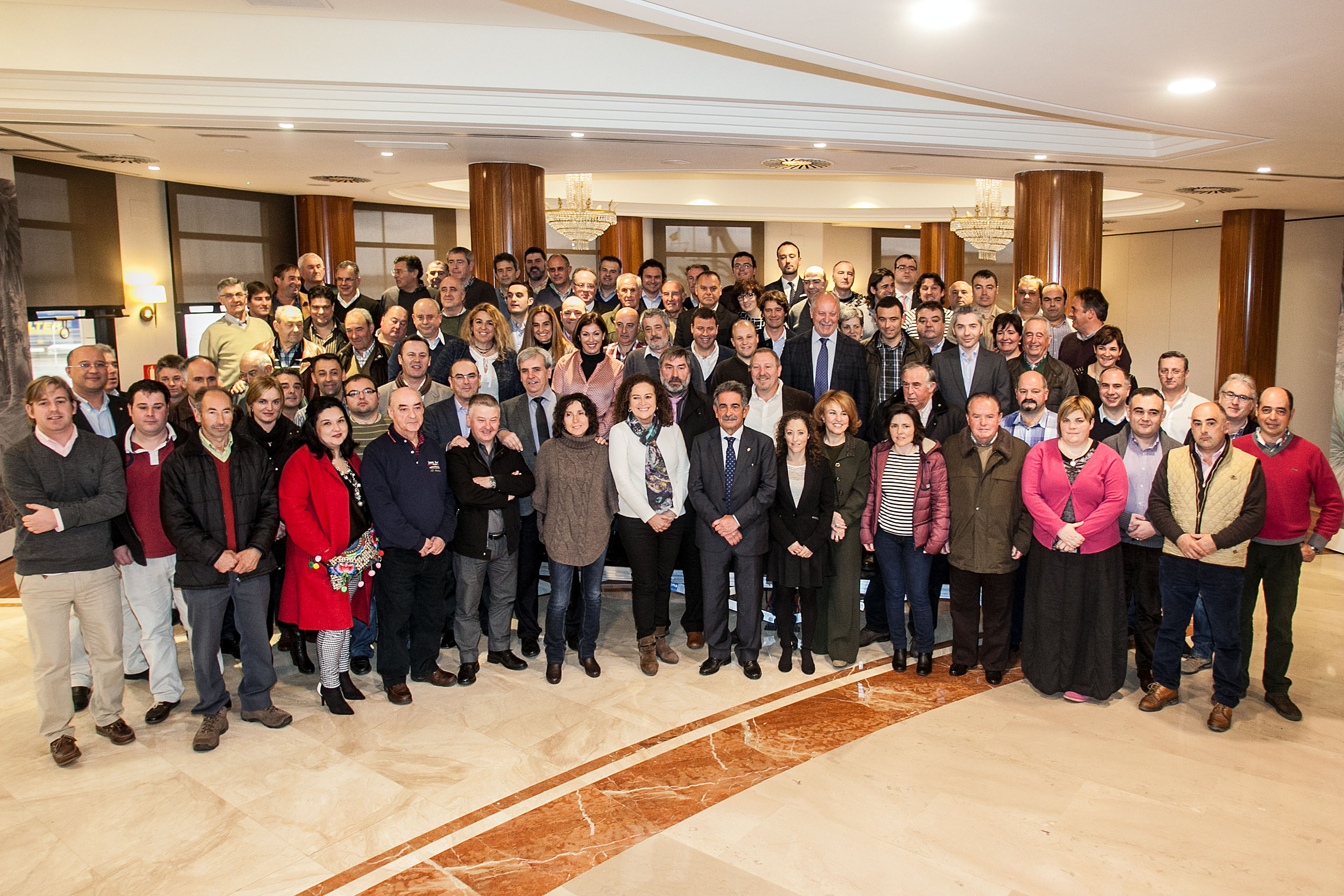 Foto de familia candidatos 2015
