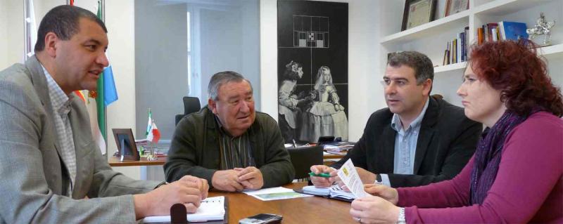 Nicholls, Revolvo, P?rez y Santisteban