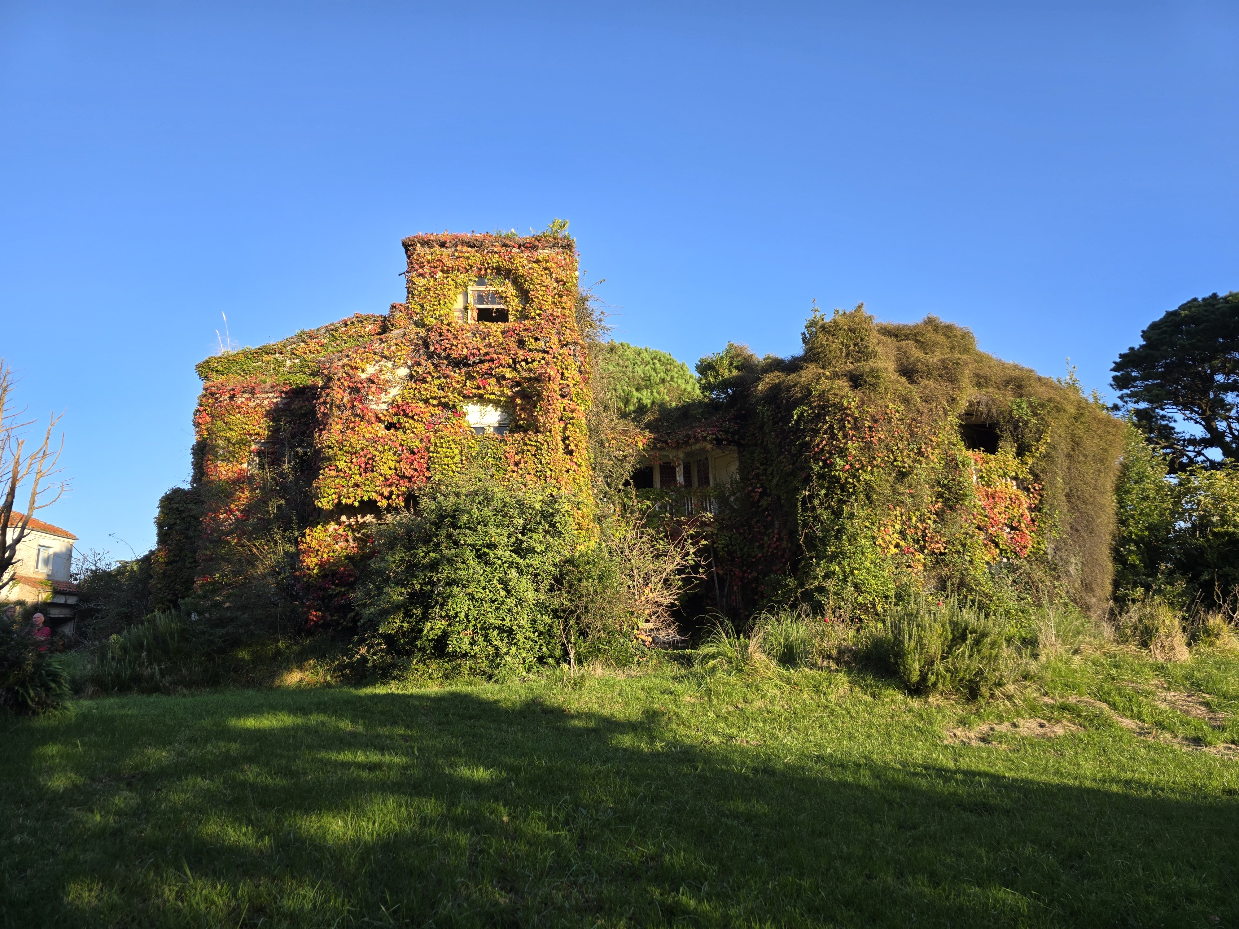 Piña urge a rehabilitar Casa Rosales y convertirla en el centro de visitantes del Geoparque Costa Quebrada