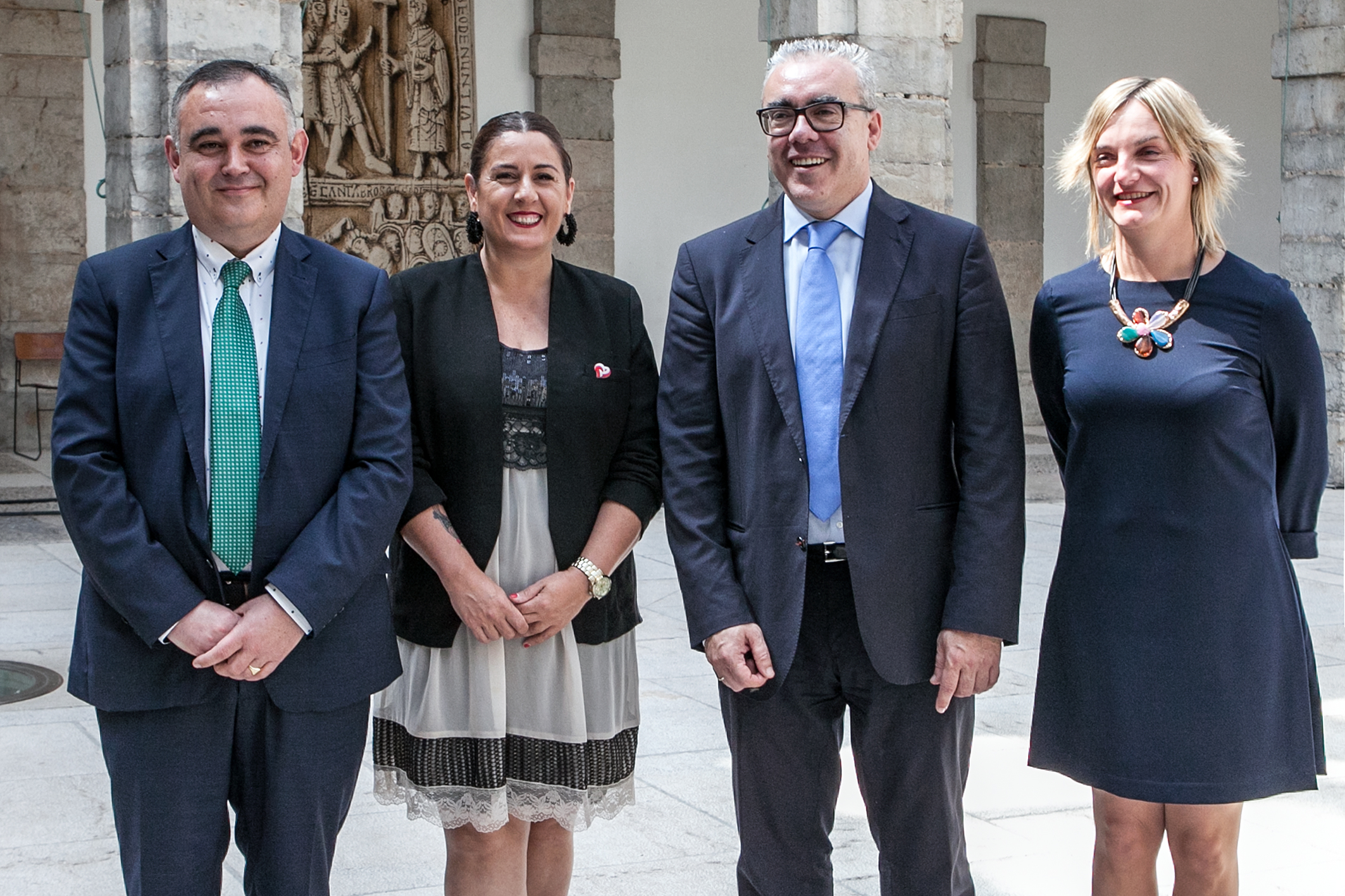 De izquierda a derecha, José Miguel Fernández Viadero, Emilia Aguirre, Pedro Hernando y Ana Obregón.