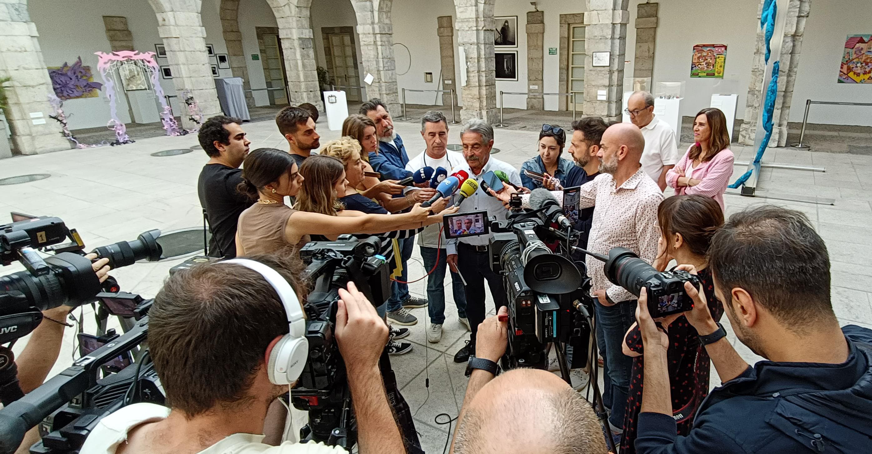 Miguel Ángel Revilla durante su comparecencia de hoy ante los medios de comunicación.