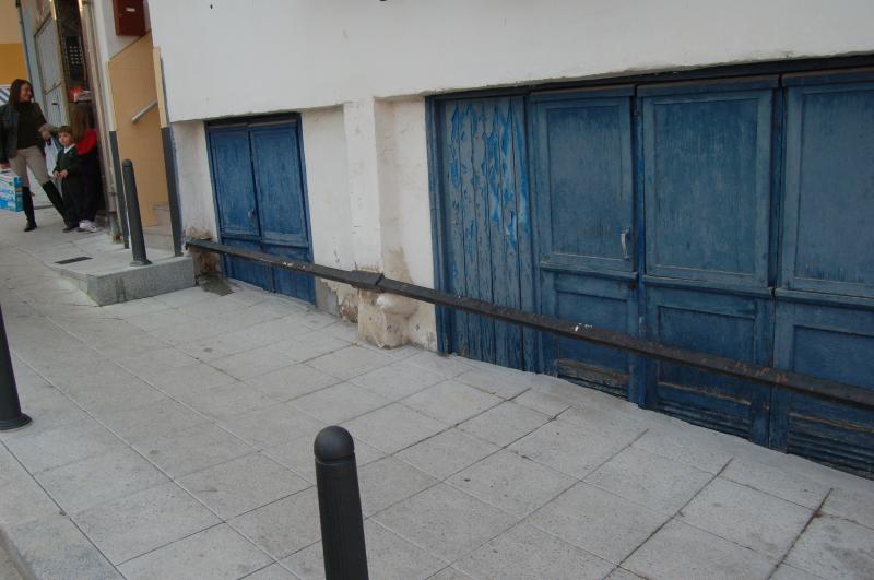 Uno de los focos de filtraci?n de las aguas fecales en la calle San Sebastian