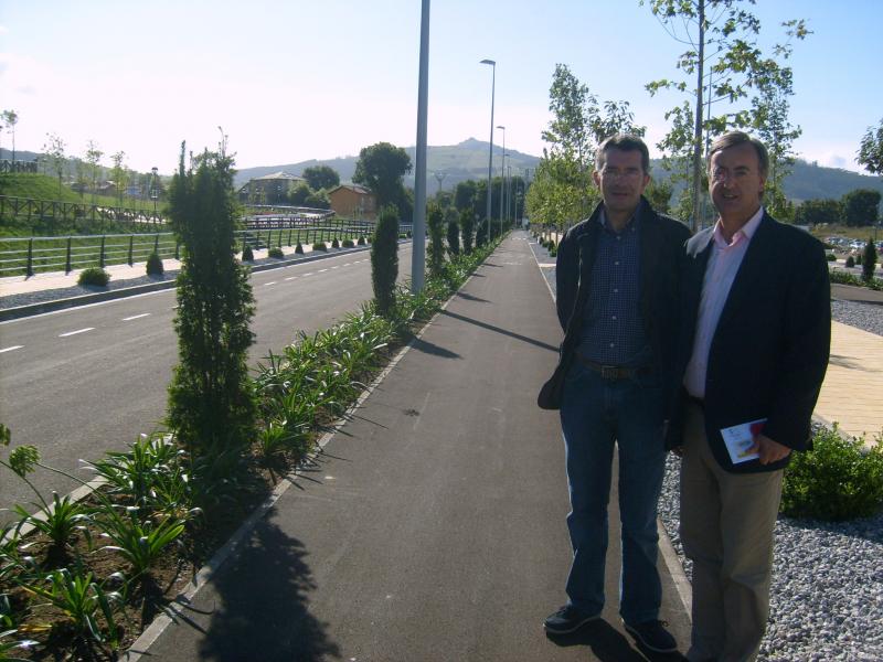 Pedro G. Carmona y Pedro P. Noriega en la Finca del Asilo