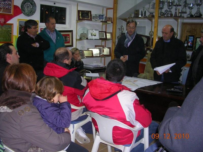 Reuni?n con padres y representantes de clubes que utilizan las instalaciones de Santa Ana