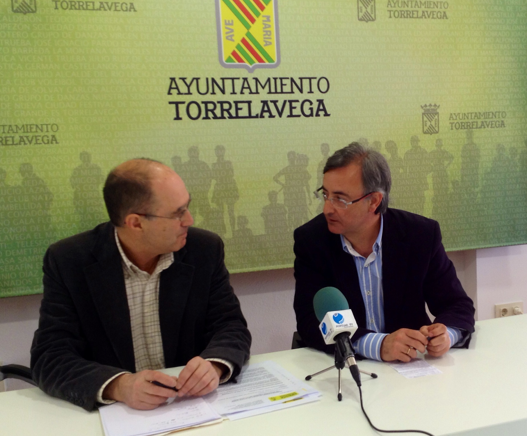 Pedro G. Carmona y Juan Herrera, de Amnist?a Internacional en rueda de prensa