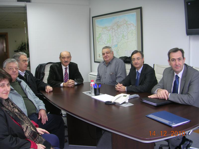 Reuni?n en la Consejer?a de Obras P?blicas con representantes de la AAVV de la Inmobiliaria 