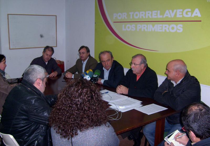 Javier L. Marcano, Pedro G. Carmona, Higinio Ter?n y Francisco Garc?a en la rueda de prensa