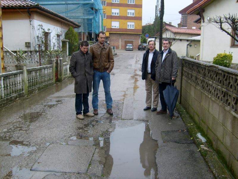 Visita a Tanos, acceso Barrio El Lobio