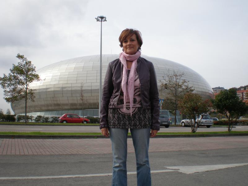 Solanas frente al Palacio de los Deportes