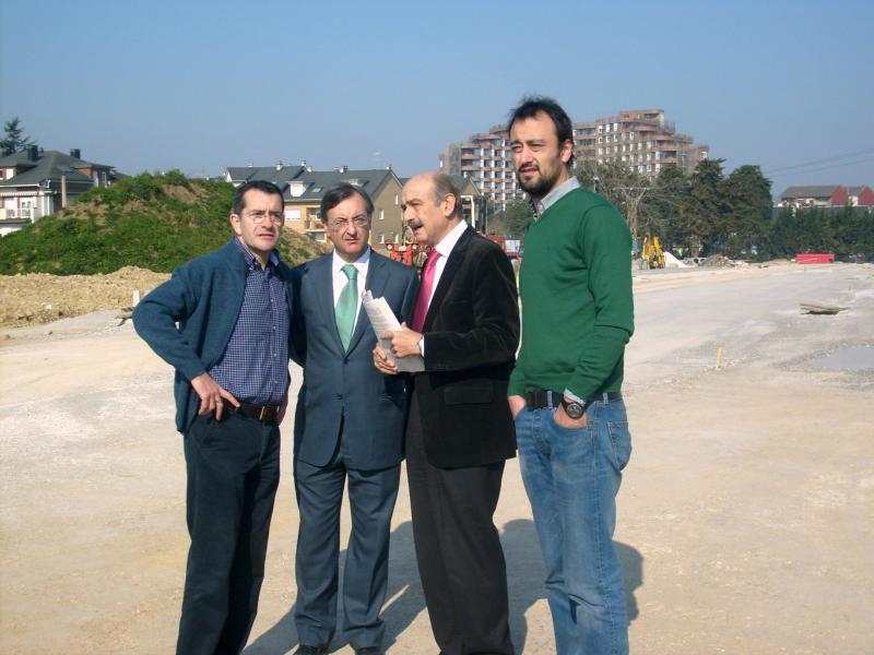 Visita a la Finca del Asilo de Maz?n, G. Carmona, P. Noriega y L. Estrada