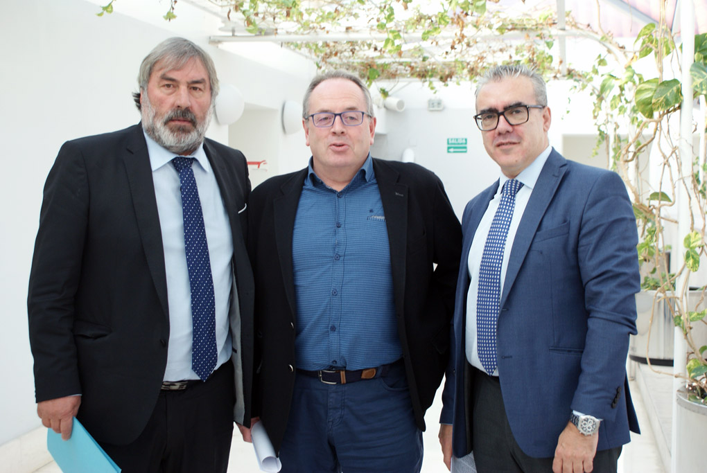 De izquierda a derecha, Fernando Fernández, Eduardo Ortiz y Pedro Hernando.