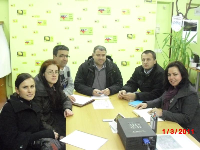 Perez, Cuero y Palacio con representantes de APYMECO