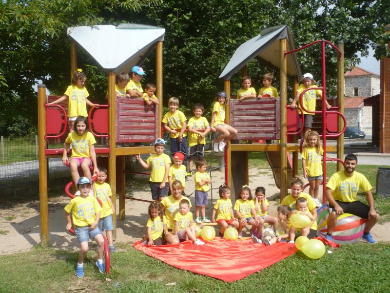 Niños en el Campamento de Verano de este año