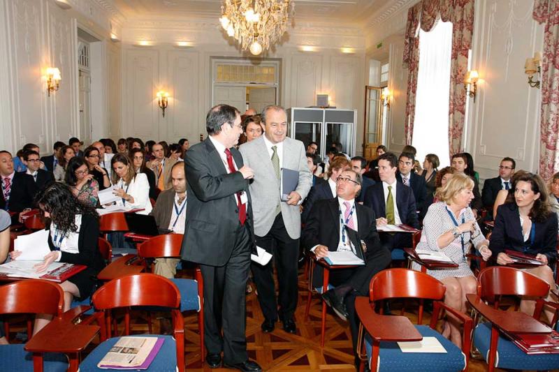 L?pez Marcano inaugur? el curso ?De la formaci?n a la gesti?n: 10 a?os de recorrido formativo en el turismo?, que se celebra en la UIMP 