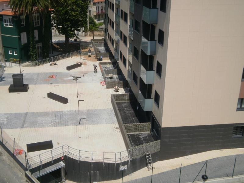 Edificio en Residencial Calzada con las terrazas de planta baja