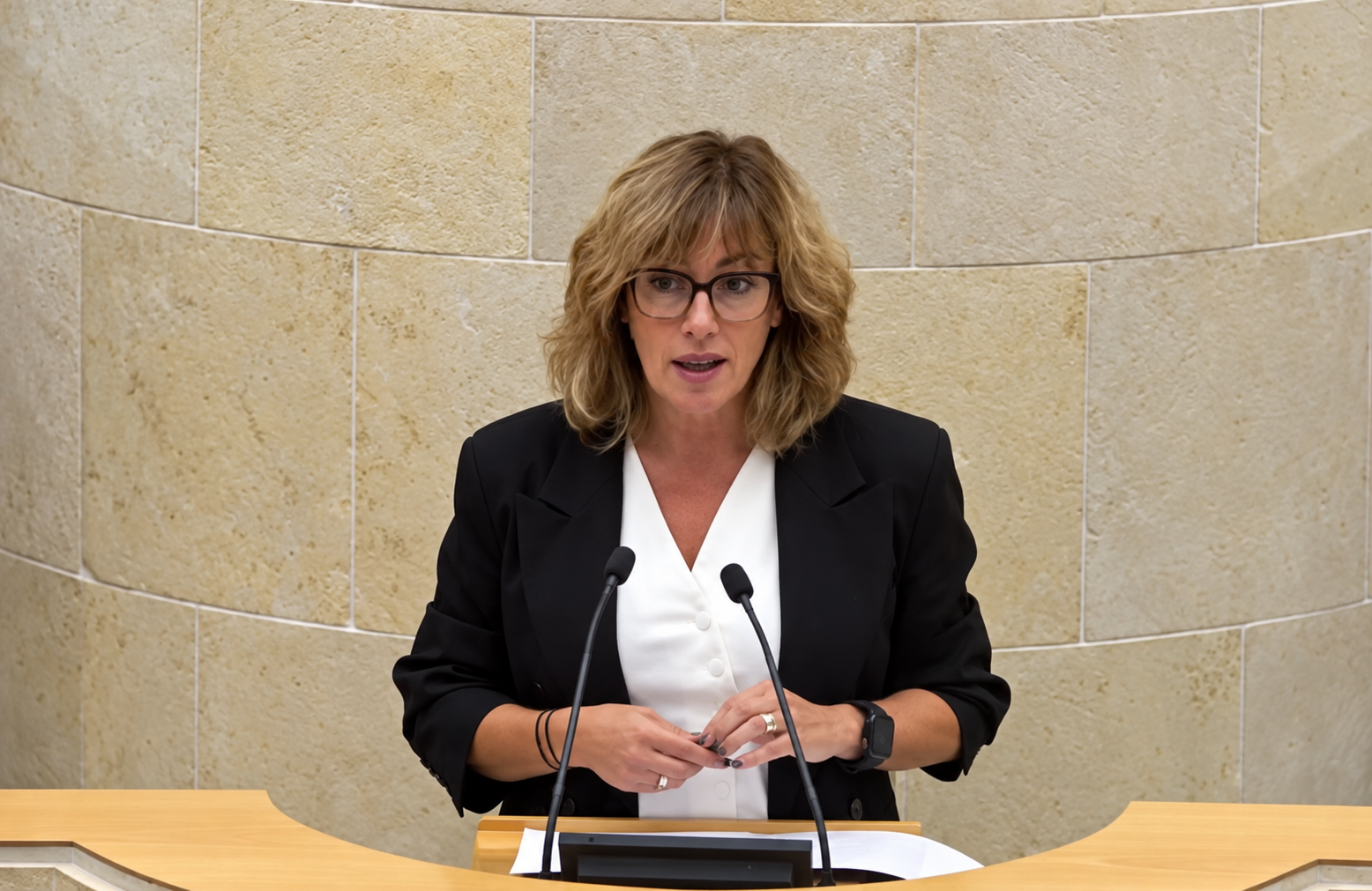 Rosa Díaz - diputada PRC.png