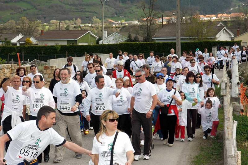 Momento de la carrera solidaria, en la que particip? Revilla y otros dirigentes del PRC